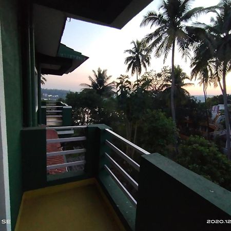 Green Nest Hostel, Baga- North Goa Arpora Bagian luar foto