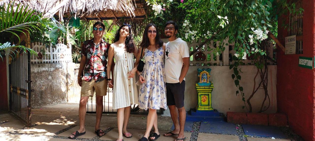 Green Nest Hostel, Baga- North Goa Arpora Bagian luar foto
