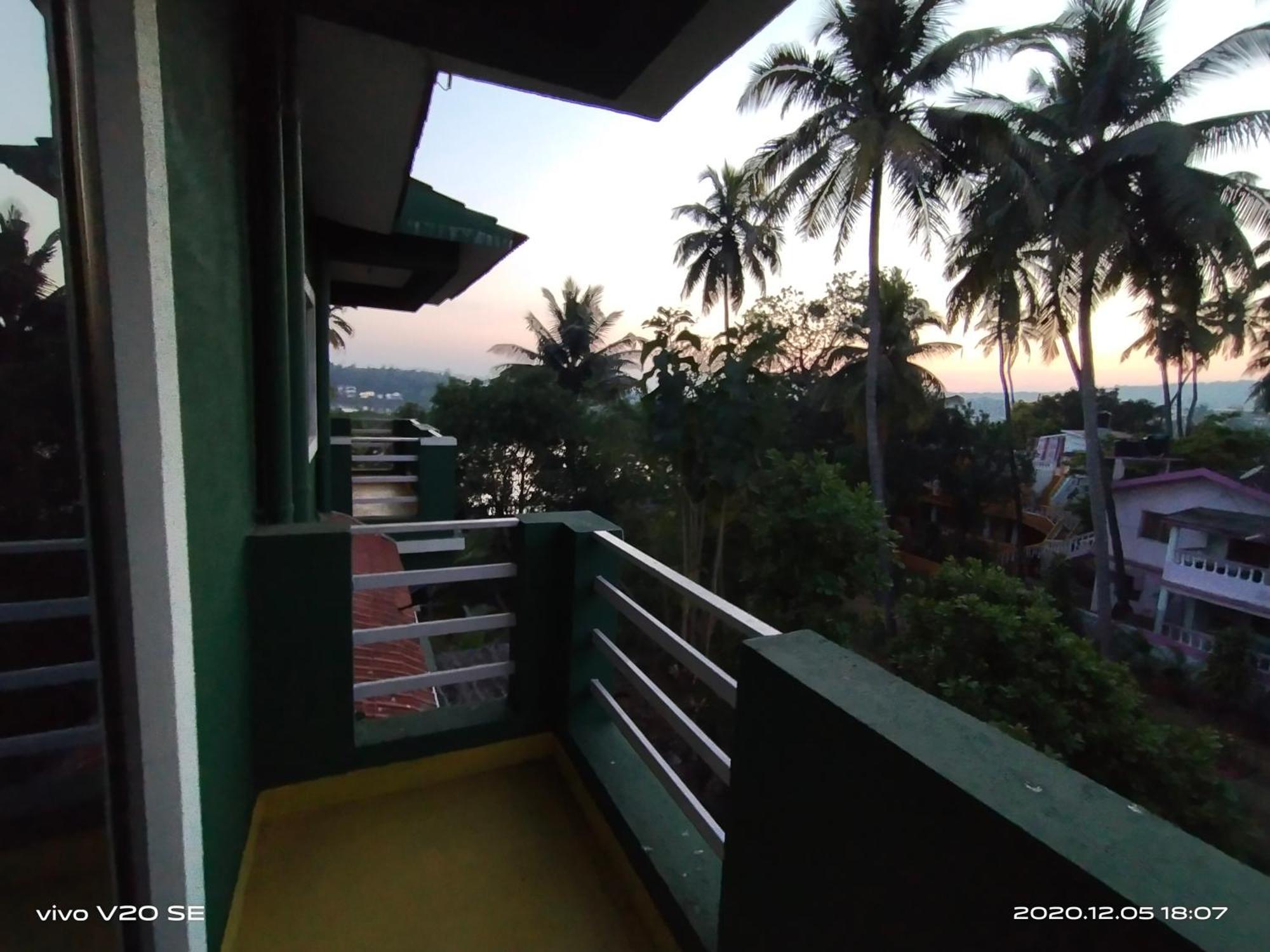 Green Nest Hostel, Baga- North Goa Arpora Bagian luar foto