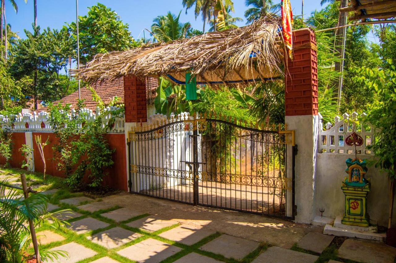 Green Nest Hostel, Baga- North Goa Arpora Bagian luar foto